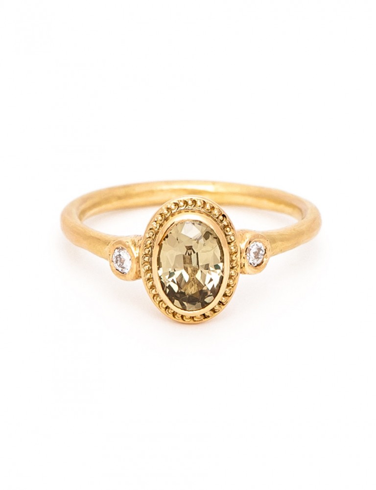 Old World Ring – Yellow Parti Sapphire