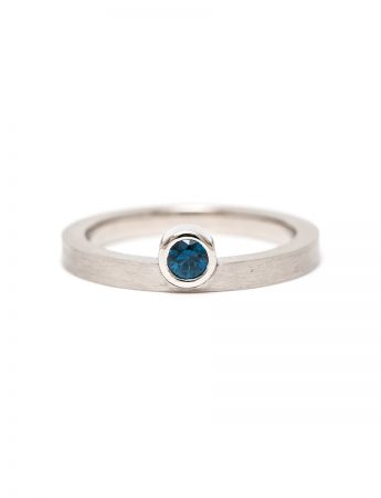 Offset Sapphire Ring – Platinum