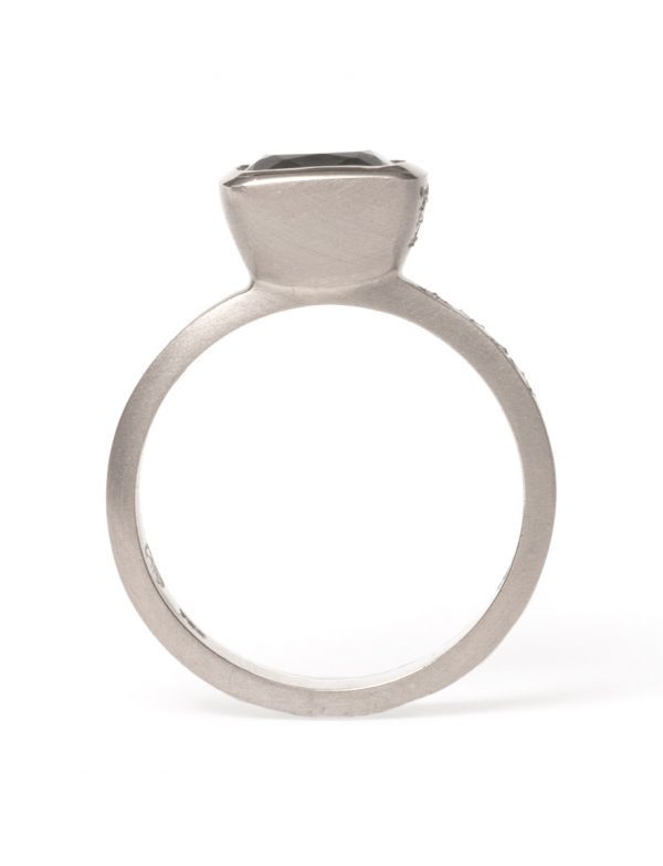 Storm Ring – Grey Spinel & White Gold