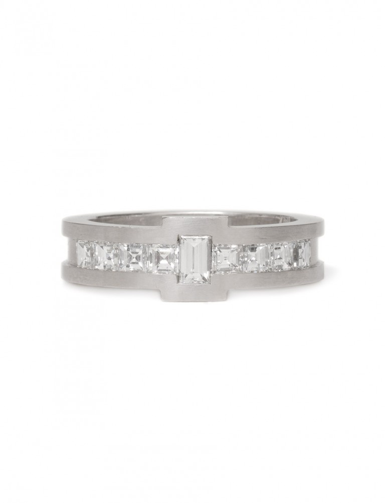 Baguette & Carre Diamond Ring – White Gold