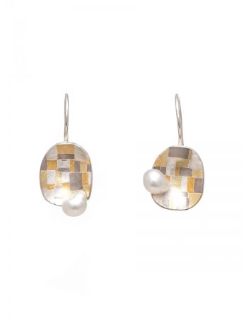 Coastal Terrain Hook Earrings – Pearls