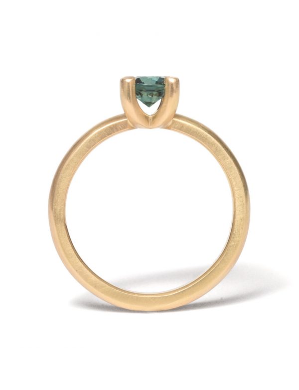 Brilliant Solitaire Petite Ring – Sapphire