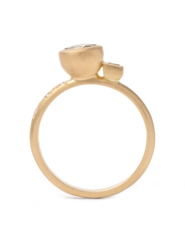 Radiance Ring – Gold & Champagne Diamonds