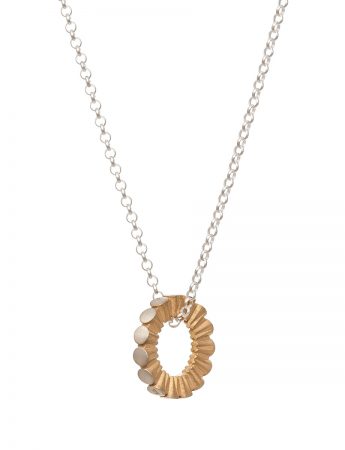 Secret Kisses Necklace – Yellow Gold