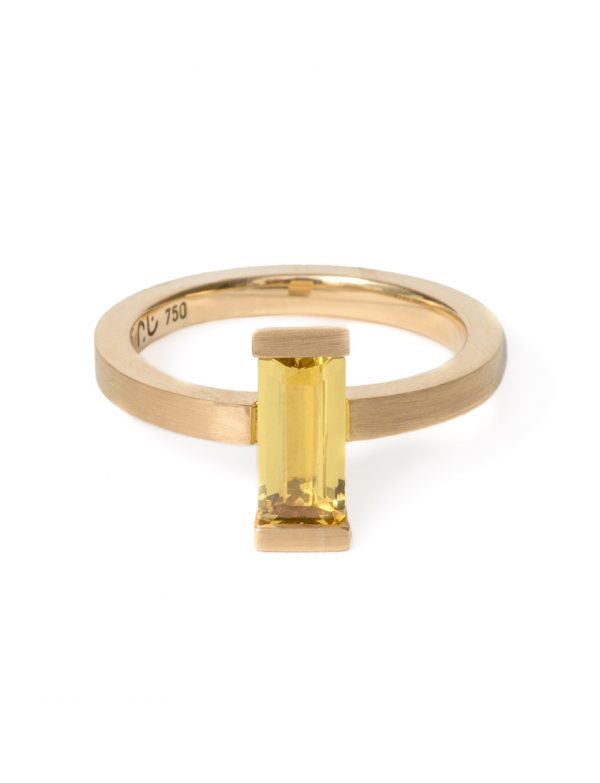 Falling Water Ring – Sapphire
