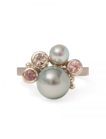 Generosity Ring – Pearls & Sapphires