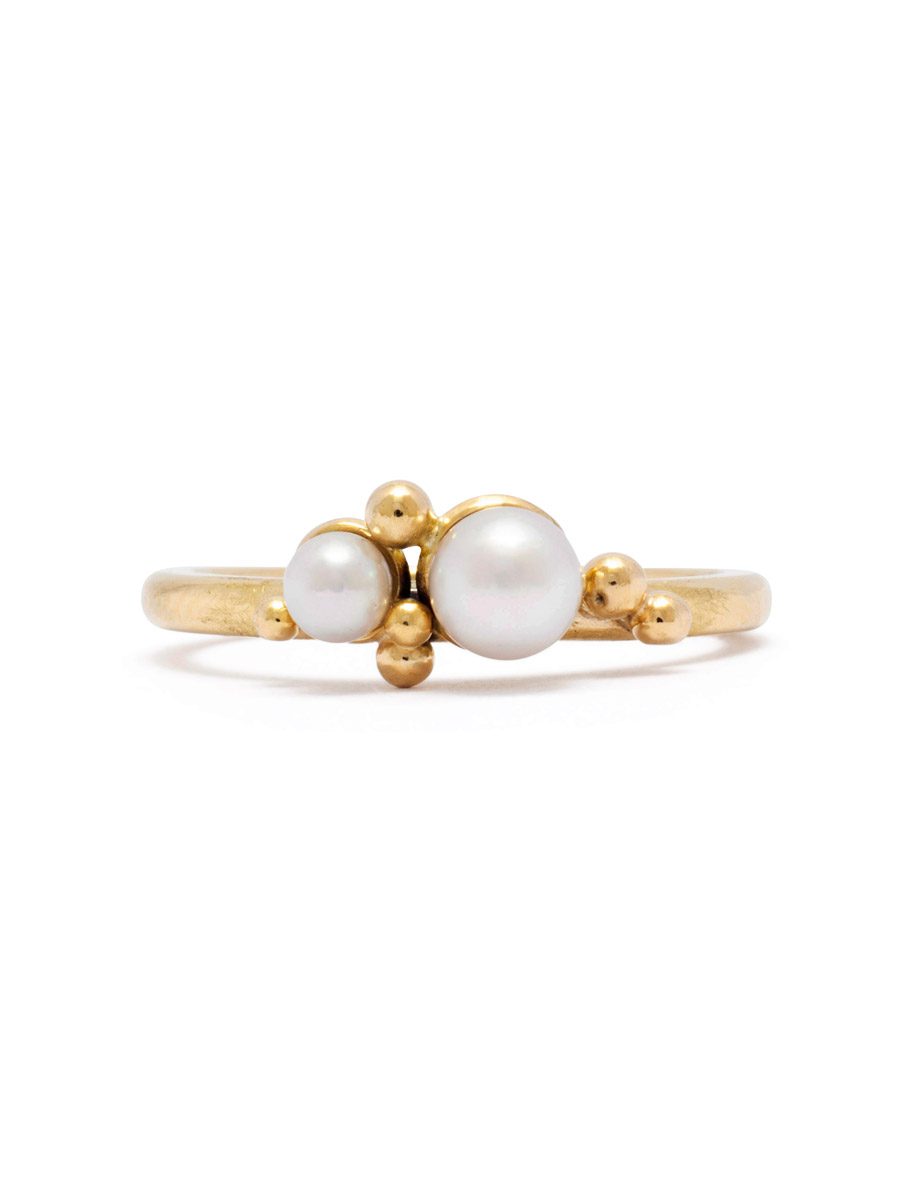 Subtlety Ring – Yellow Gold & Akoya Pearls