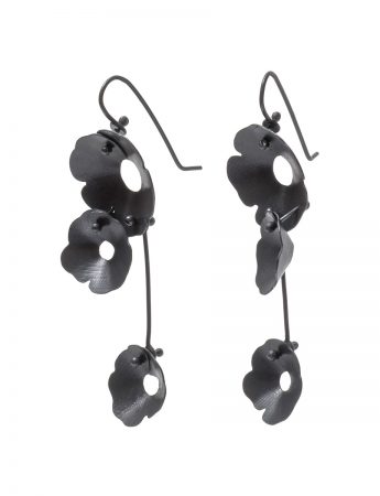 Anemone Three Flower Earrings – Black