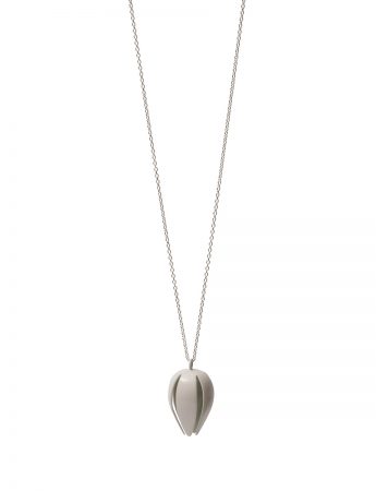 Correa Alba Bud Necklace – White