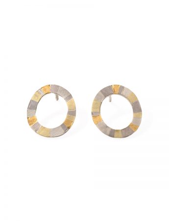 Infinite Terrain Oval Stud Earrings