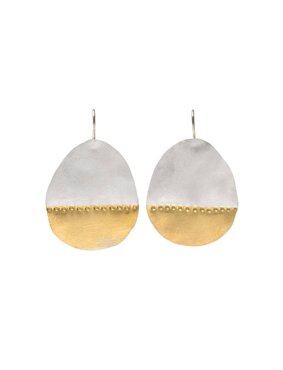 https://egetal.com.au/wp-content/uploads/2019/11/Large-Balloon-Drop-Hook-Earrings-Silver-and-Gold-Robyn-Wilson-Front.jpg