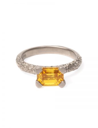 Sunrise Ring – Yellow Sapphire