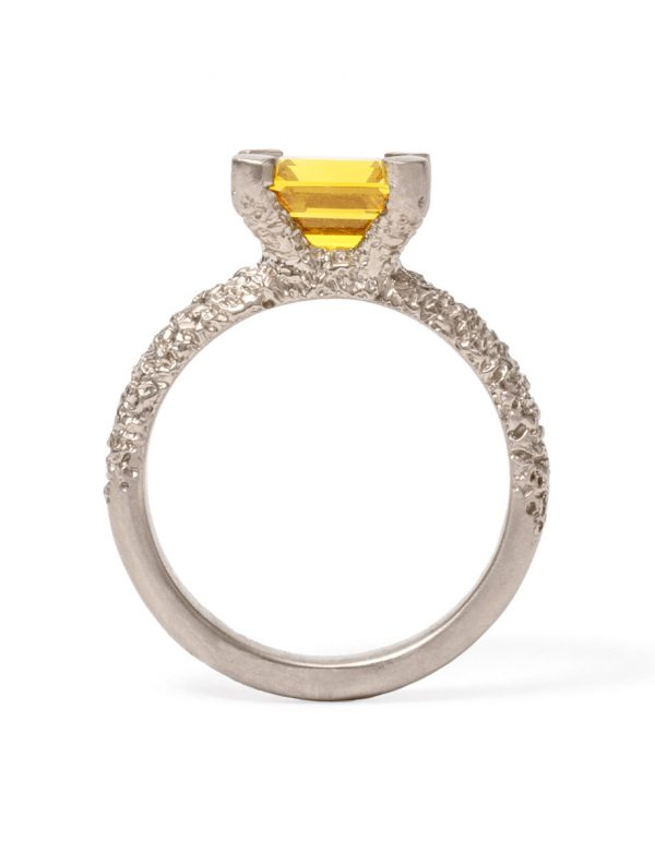 Sunrise Ring – Yellow Sapphire
