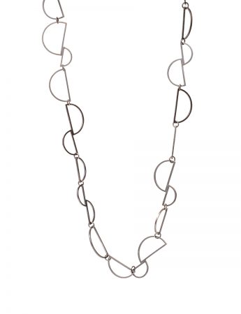 Connected D Chain Necklace – Silver