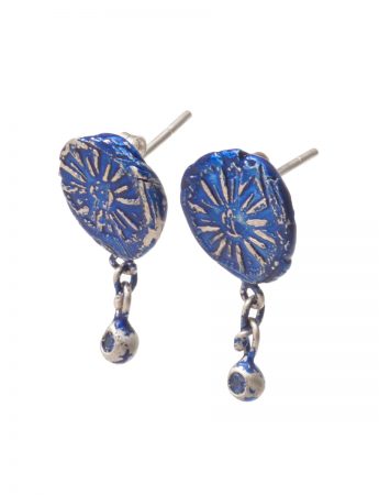 Daisy Fragment Studs – Transparent Blue and Sapphire Drops
