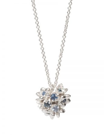 Giardinetti Cluster Pendant Necklace – Silver with Blue Sapphires