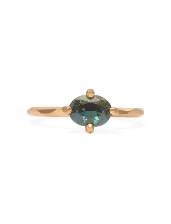 Green Oval Sapphire Ring – Yellow Gold