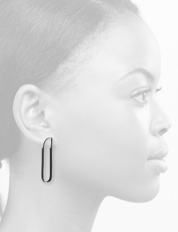 Oval Outline Earrings – Silver