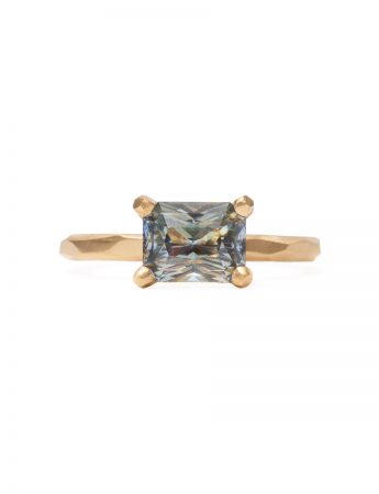 Radiant Cut Madagascan Sapphire Ring – Yellow Gold