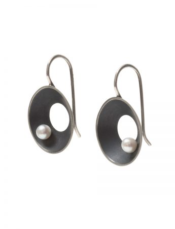 Small Open Sea Dish Hook Earrings – Pearl