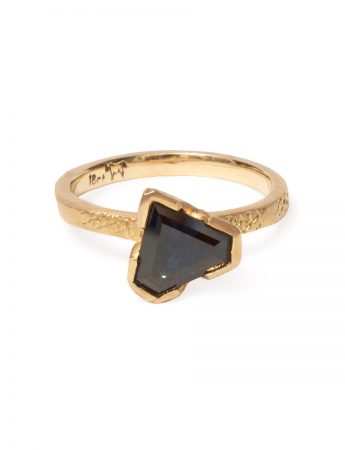 Textura Super Hero Ring – Yellow Gold with Sapphire