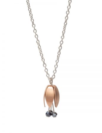 Tiny Floweret Hybrid Pendant Necklace – Rose Gold & Hematite