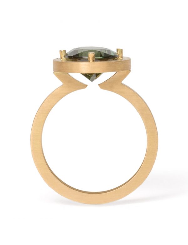 Halo Ring – Yellow Gold & Sapphire
