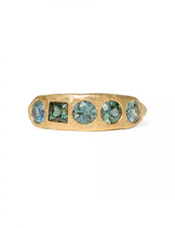 Pod Ring – Yellow Gold & Sapphires