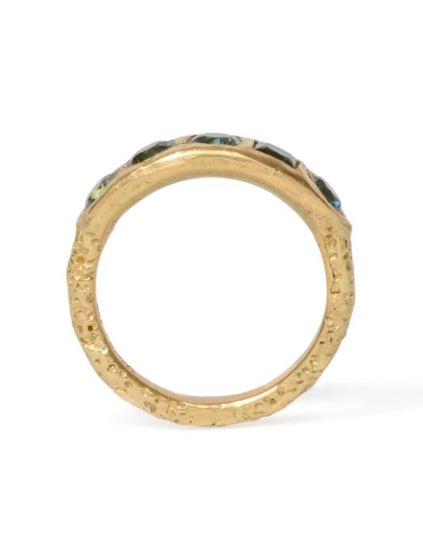Pod Ring – Yellow Gold & Sapphires