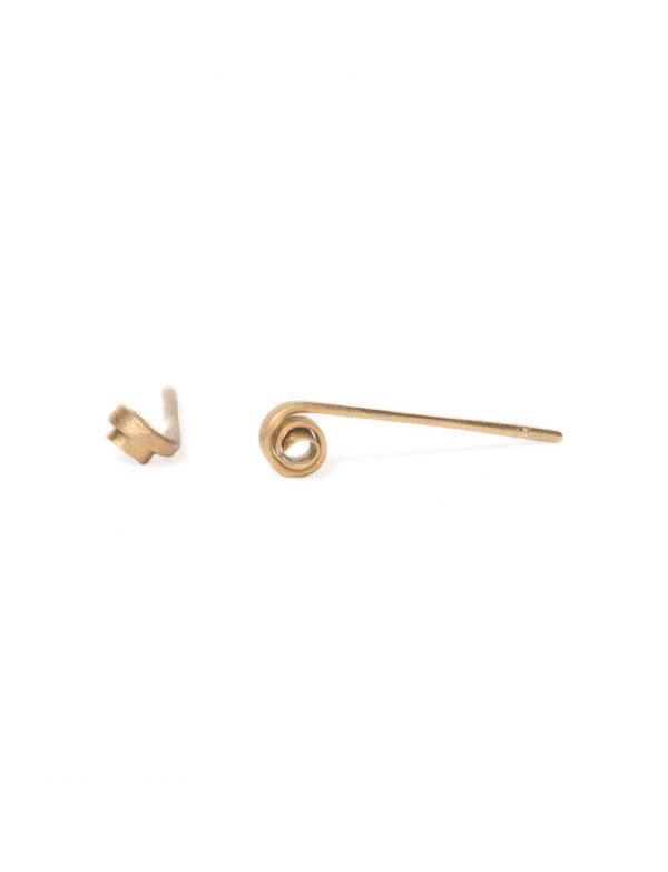 Koru Stud Earrings – Yellow Gold