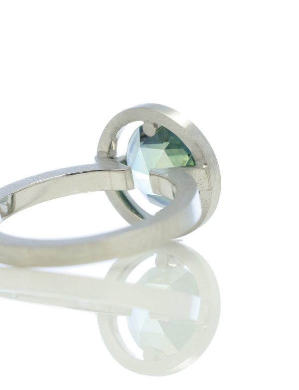 Glide Ring – Sapphire