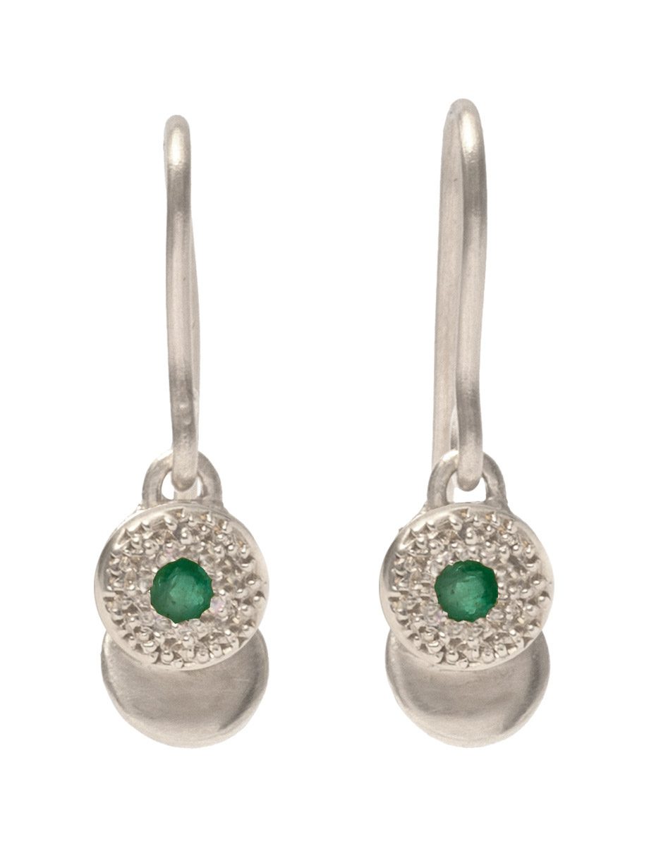 Silver and emerald earrings deals