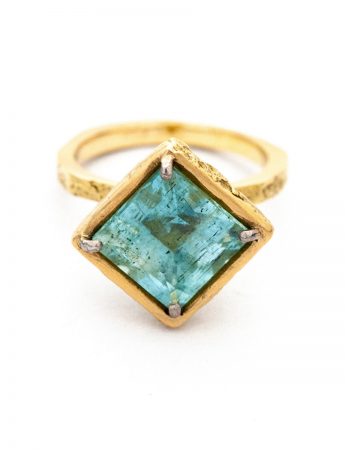 Isolde Ring – Yellow Gold & Aquamarine