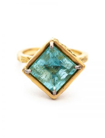 Isolde Ring – Yellow Gold & Aquamarine