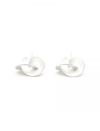 Medium Cloud Stud Earrings – Matte Silver