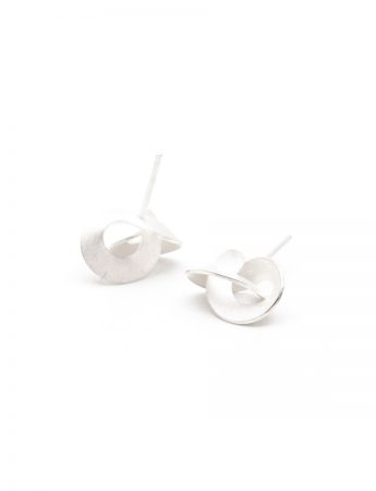 Medium Cloud Stud Earrings – Matte Silver