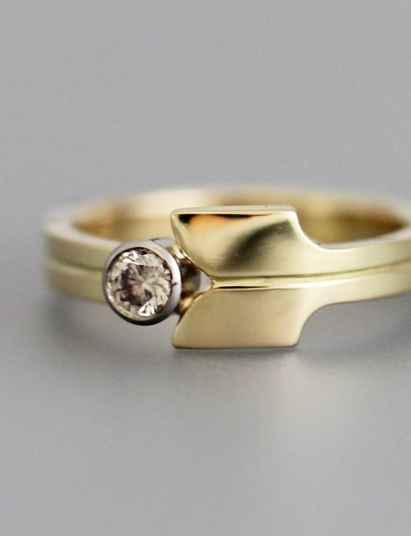 Wallflower Ring – Gold & Diamond