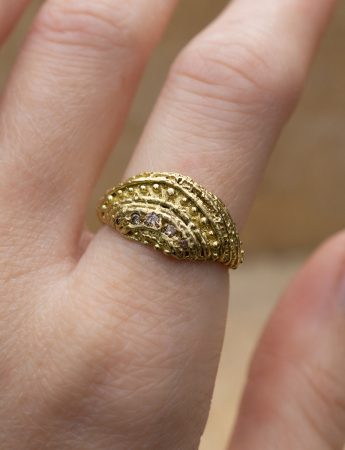 Field Of Reeds Ring – Yellow Gold & Diamond