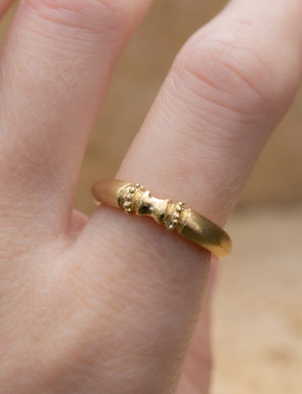 Seeded Ring – Yellow Gold