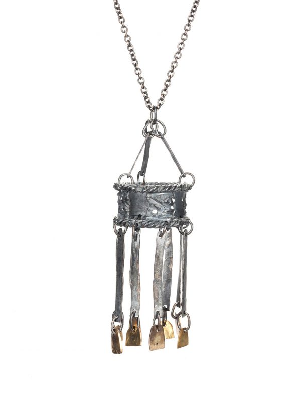 Chintila Pendant Necklace – Black & Gold