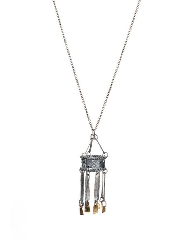 Chintila Pendant Necklace – Black & Gold