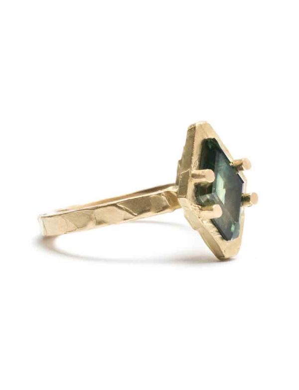Lozenge Ring – Yellow Gold & Green Sapphire