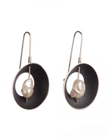 Open Sea Dish Keshi Pearl Hook Earring – Black