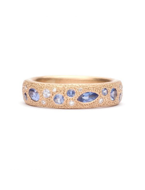 Medium Blue Eternal Love Ring – Yellow Gold