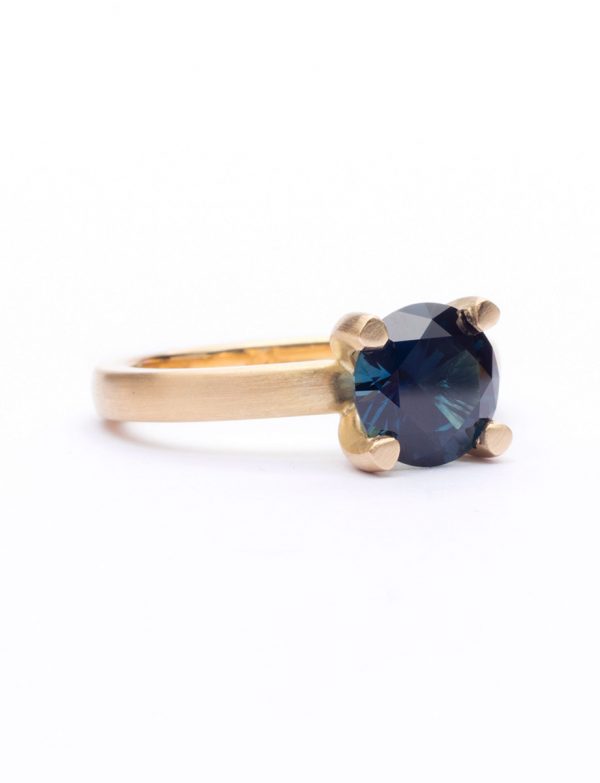 Brilliant Solitaire Ring – Parti Sapphire