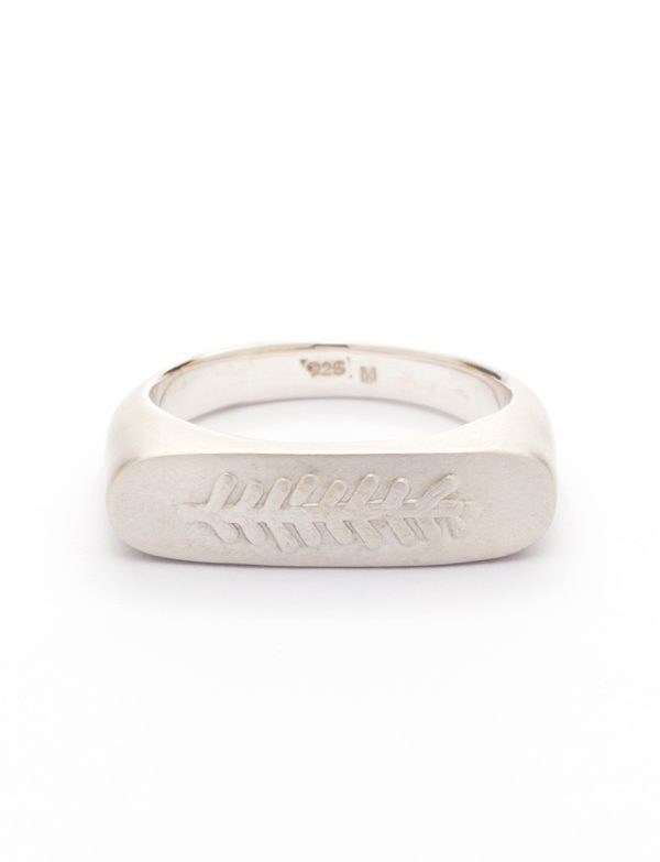 Canyon Feather Signet Ring – Silver