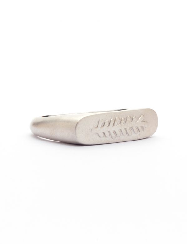 Canyon Feather Signet Ring – Silver