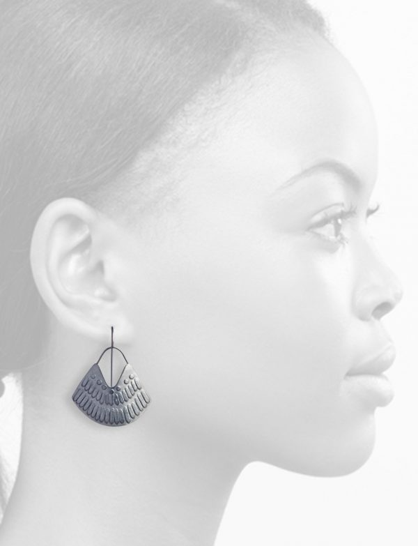 Gifted Warrior Earrings – Black