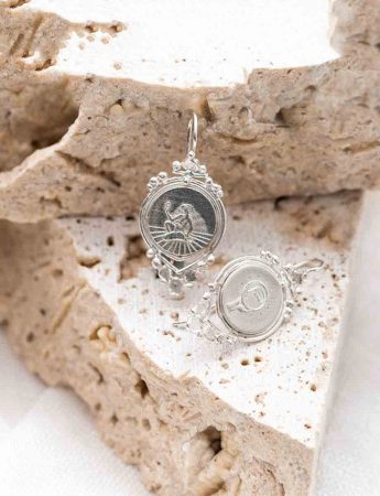 Oracle Veritas Earrings – Silver