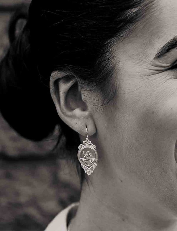 Oracle Veritas Earrings – Silver
